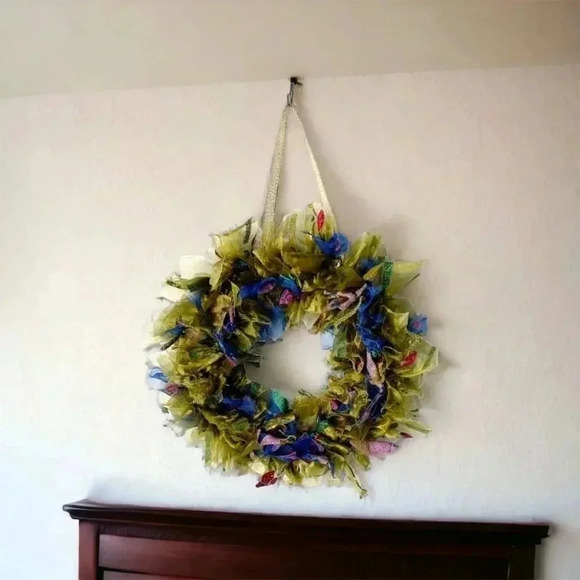 Frozen Inspired Anna Coronation Wreath Children's Room Home Decor Scandinavian - Picture 1 of 6